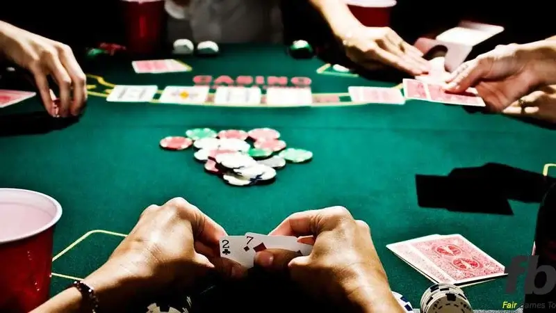 Chơi poker đổi thưởng online thế nào?